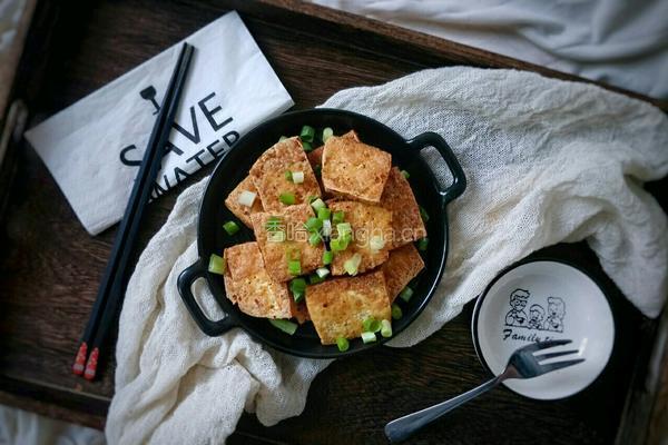 脆皮孜然豆腐块的做法图解9