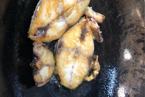 香煎马交鱼的做法图解1