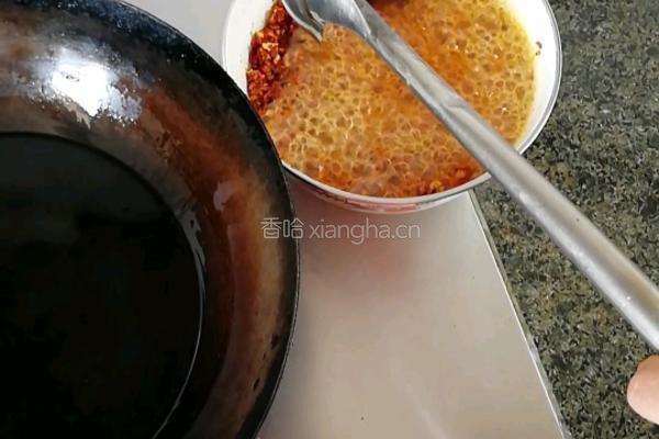 单位厨师炸辣椒油的做法图解5