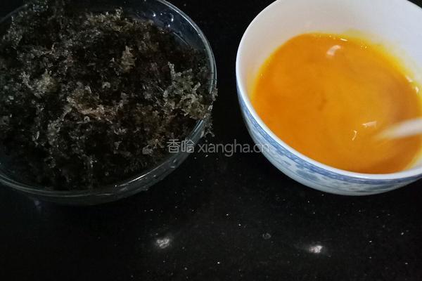 竹燕窝炒蛋饭的做法图解1