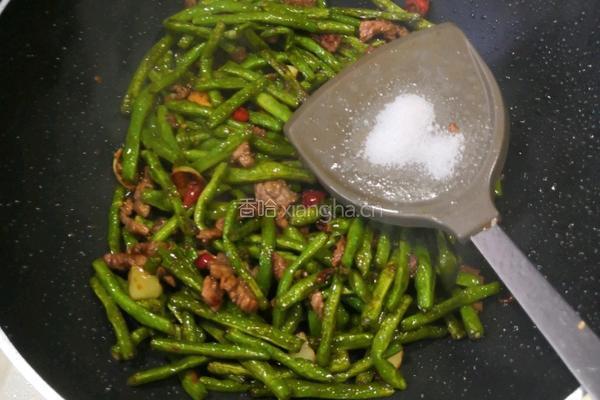 干煸豆角的做法图解7