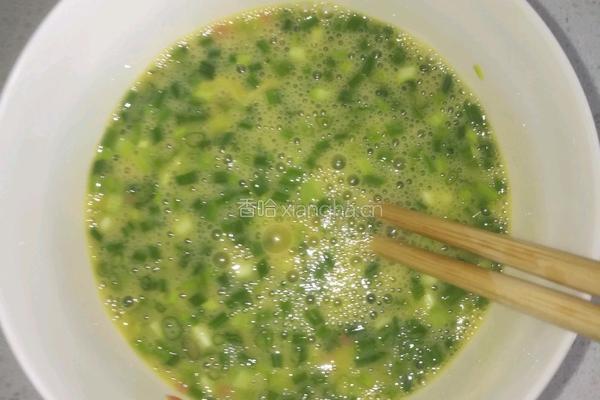 葱花鸡蛋饼的做法图解2