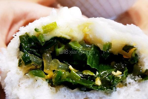 蒸包子(韭菜鸡蛋粉条）的做法图解1