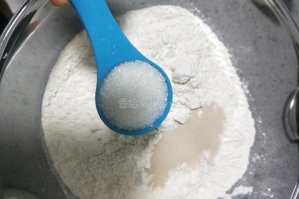 蒸包子(韭菜鸡蛋粉条）的做法图解3