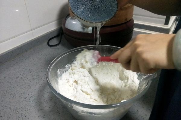 蒸包子(韭菜鸡蛋粉条）的做法图解4