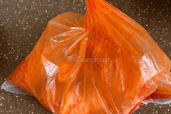 电饭锅版奥尔良鸡腿的做法图解2