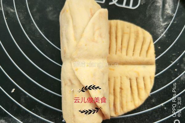 黄玫瑰花红薯花卷的做法图解11