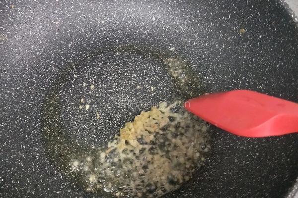 腊肉炒包菜的做法图解8