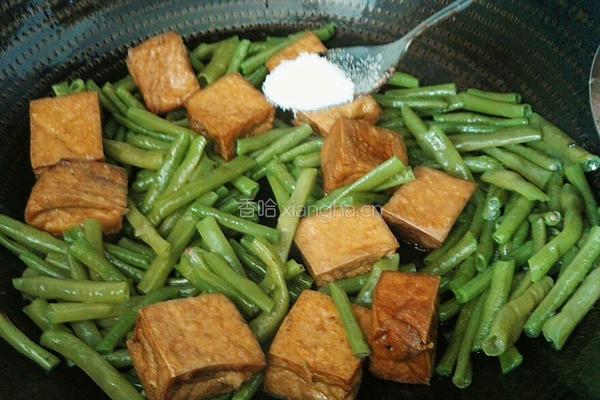油豆腐炒豆角的做法图解10