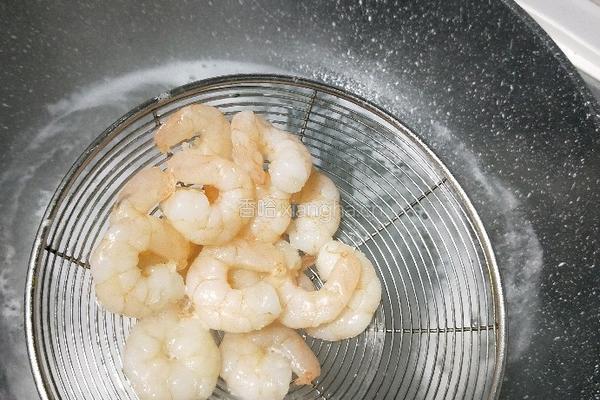 虾抱蛋的做法图解2