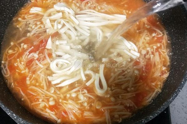 金针菇豆腐汤的做法图解13