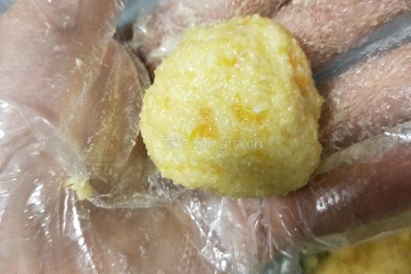 红薯椰丝球的做法图解10