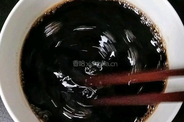 酸奶仙草冻的做法图解3