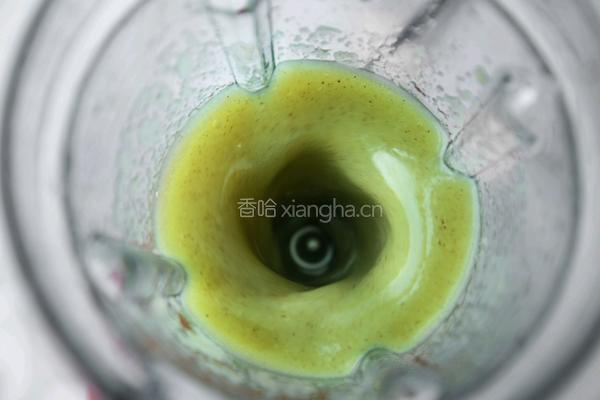 猕猴桃雪梨汁的做法图解4