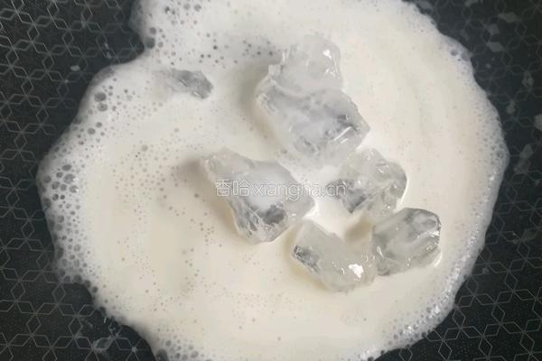 奶油芒果夹心冰糕的做法图解2