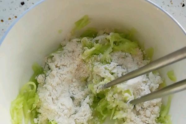 黄瓜丝鸡蛋饼的做法图解5