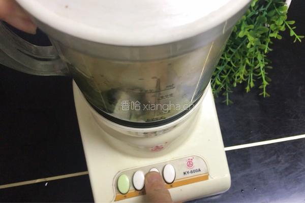 雪梨黄瓜汁的做法图解6