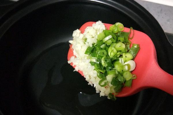金针菇竹荪汤的做法图解9