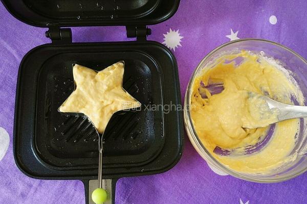 芒果牛奶煎饼（星形）的做法图解11