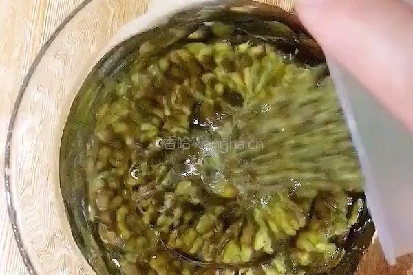 消暑绿豆凉糕的做法图解3