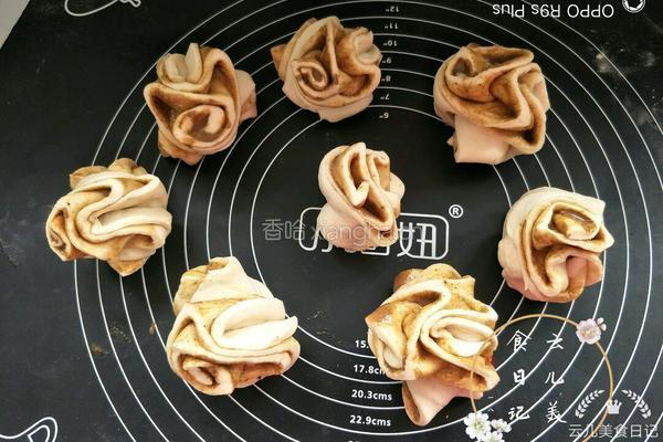 芝麻酱椒盐花卷的做法图解11