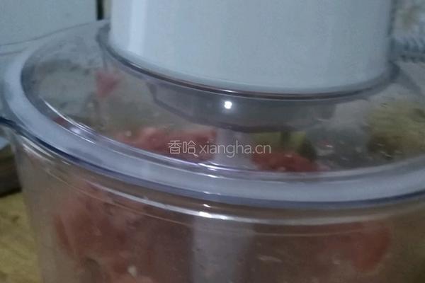 瘦肉丸的做法图解1