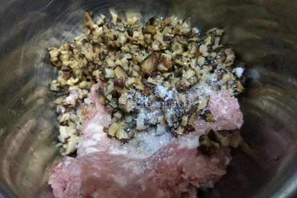 不用擀皮的香菇肉包(粗粮包子)的做法图解4