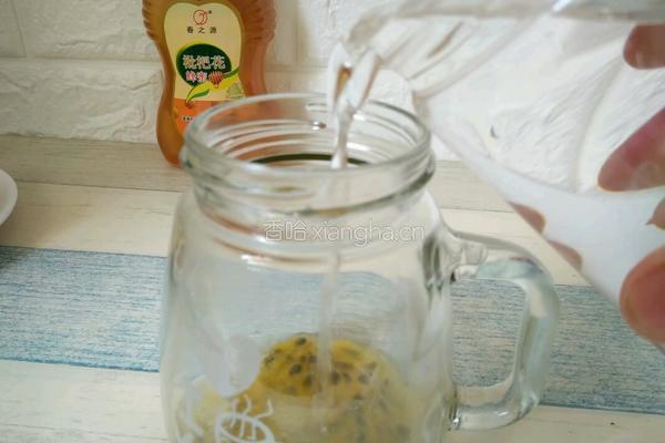 黄金百香果蜂蜜薄荷水的做法图解4