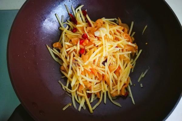 酸辣乌江萝卜土豆丝的做法图解7