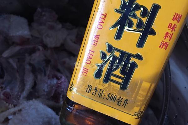 防风草炖老鸡的做法图解8