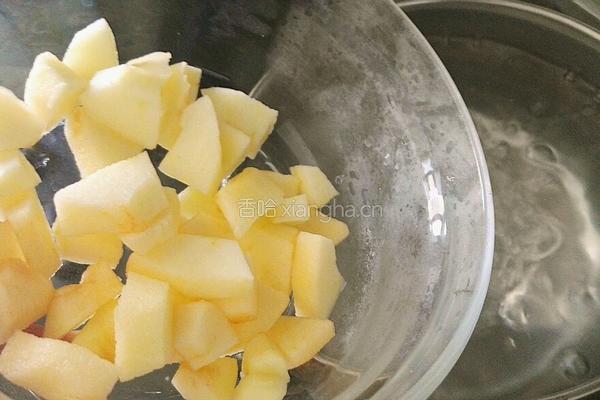 冰糖苹果火龙果的做法图解3