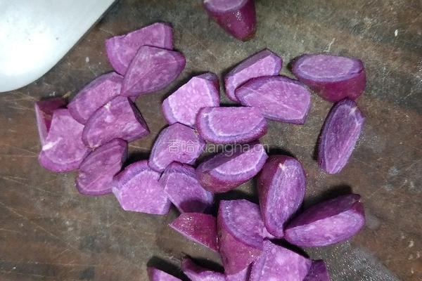 紫薯红枣粥的做法图解4