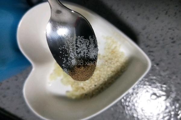 凉拌黄花菜的做法图解13