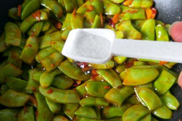 辣炒白扁豆的做法图解9