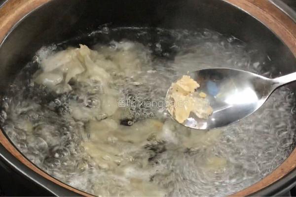 银耳雪梨盅的做法图解6