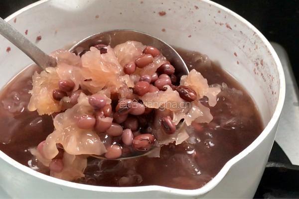 红豆银耳汤的做法图解8