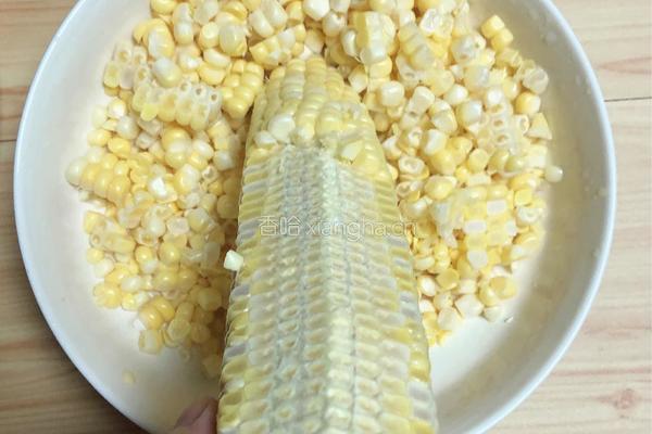 香甜南瓜玉米汁的做法图解2