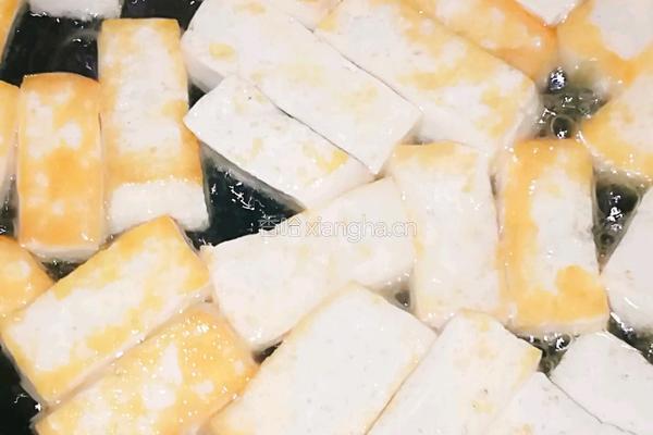 香煎豆腐的做法图解3
