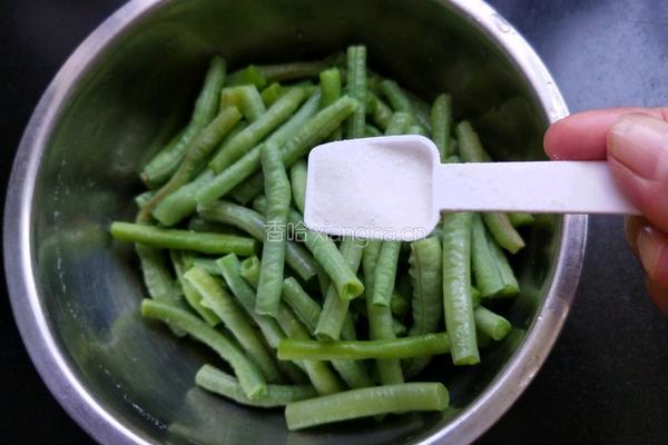 凉拌长豆角的做法图解7