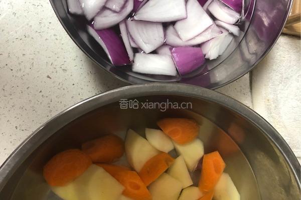 尤氏咖喱椰香牛肉的做法图解2