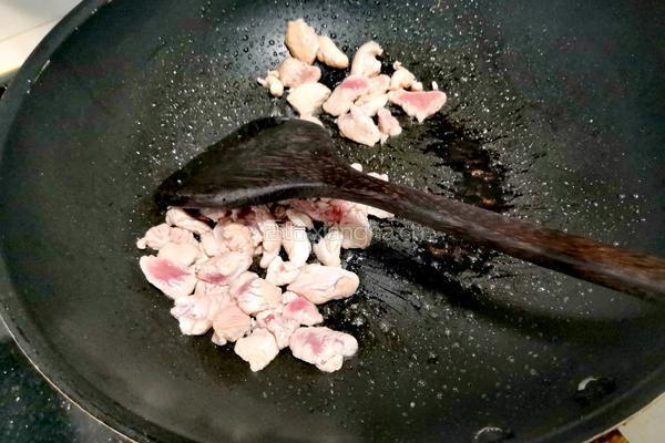 豇豆炒肉片的做法图解4