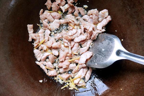 苦瓜炒肉的做法图解4