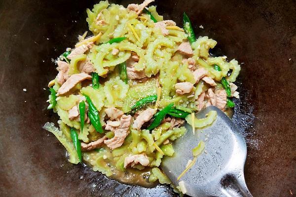 苦瓜炒肉的做法图解8