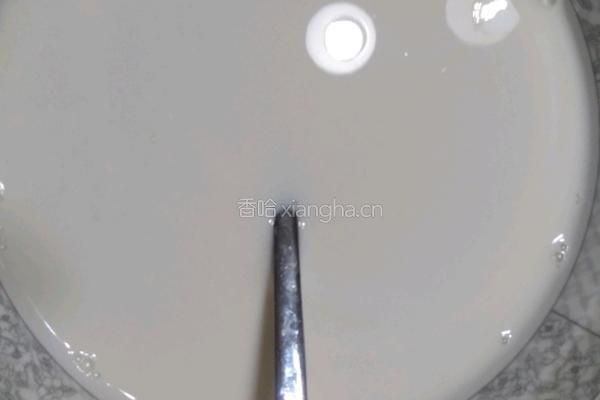 古巨基大呼好吃的十二锋味脆皮炸鲜奶的做法图解2