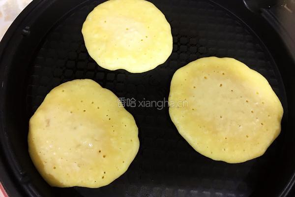 香蕉、火龙果、黑芝麻松饼的做法图解5