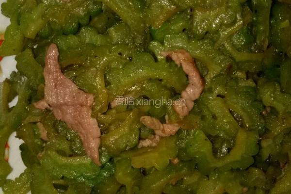 肉丝炒苦瓜的做法图解4