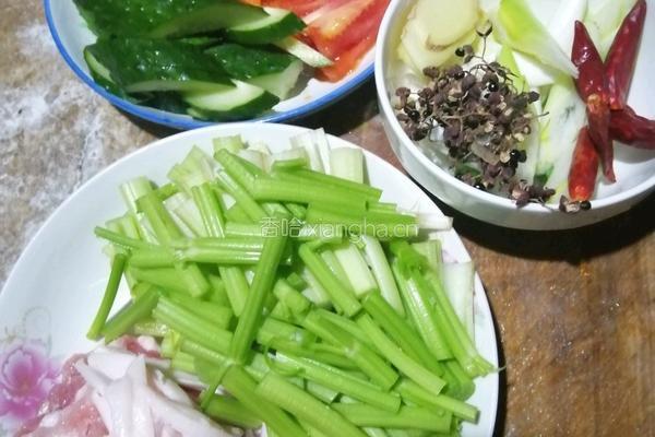 来一锅大杂烩的做法图解1