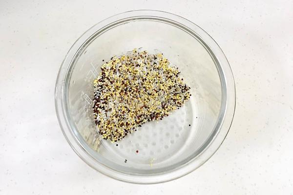 藜麦南瓜小米粥的做法图解3