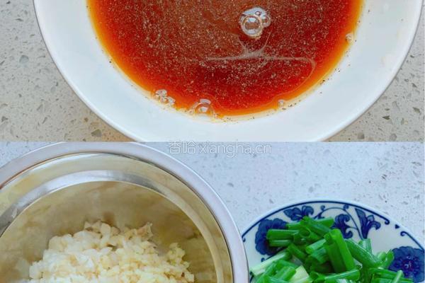 鲜虾花甲粉丝煲的做法图解6