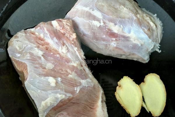 卤牛肉的做法图解1
